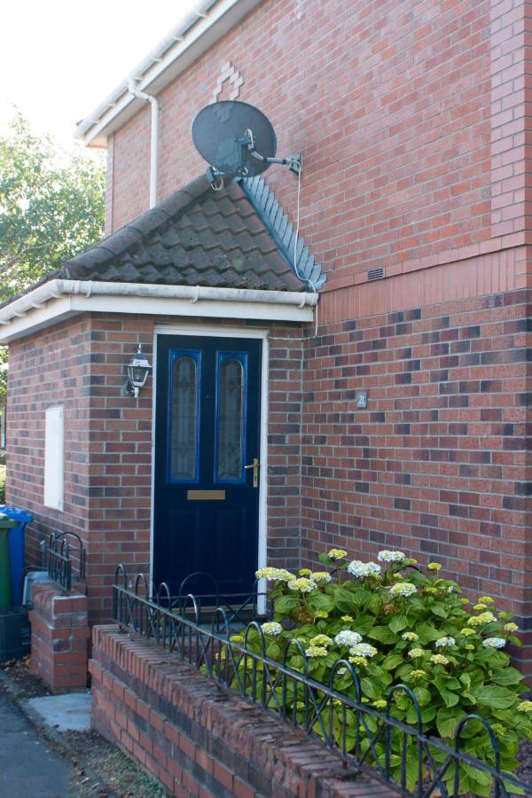 The Bell Apartment. Modern, Stylistic & Luxurious Falkirk Extérieur photo